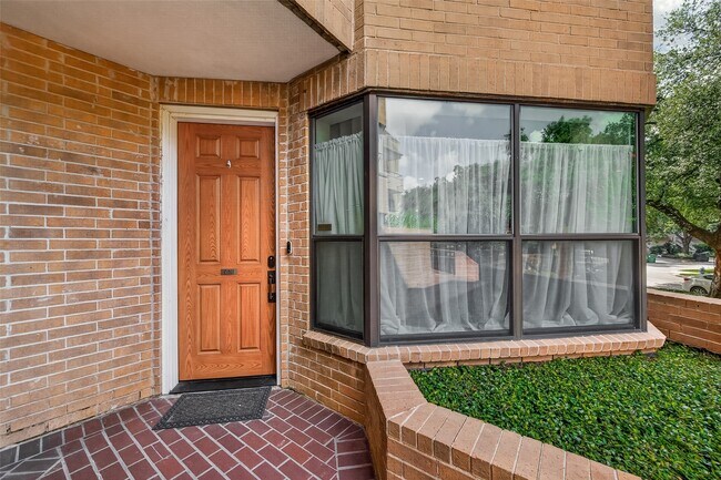 Photo - 5220 Weslayan St Unit 107
