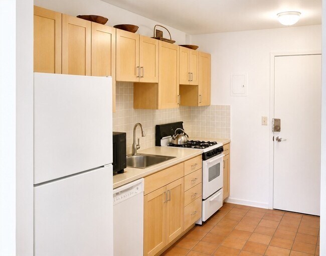 Photo - 44 Washington St Unit 307