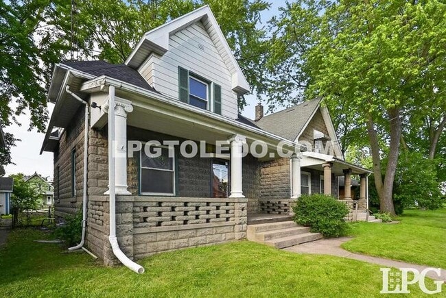 Photo - 1715 Greenwood Ave