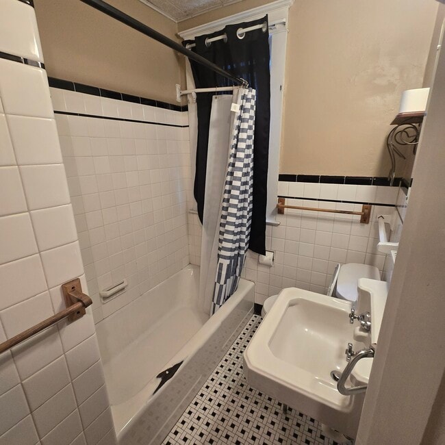 Photo - 814 Wayne Ave