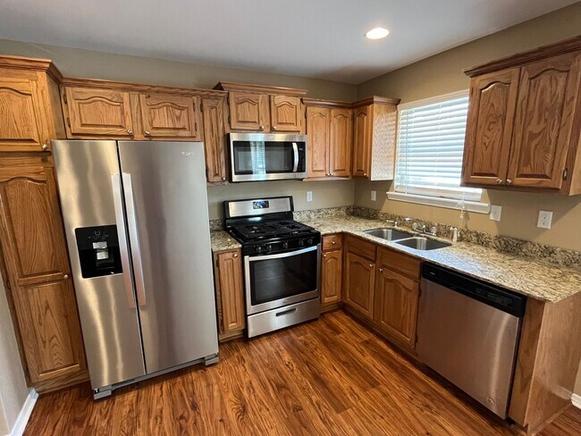 Photo - 808 S Knoxville Ave Unidad A