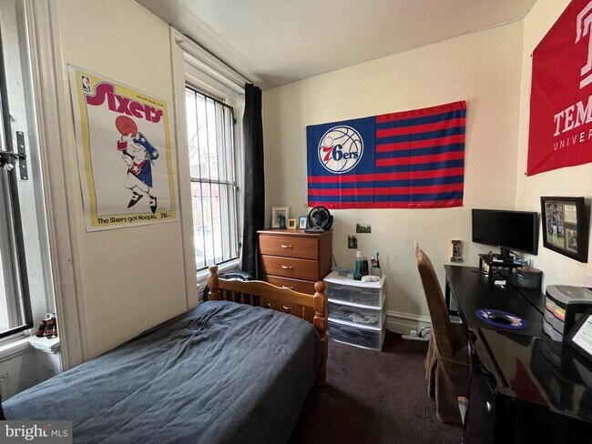 Photo - 2040 N Carlisle St