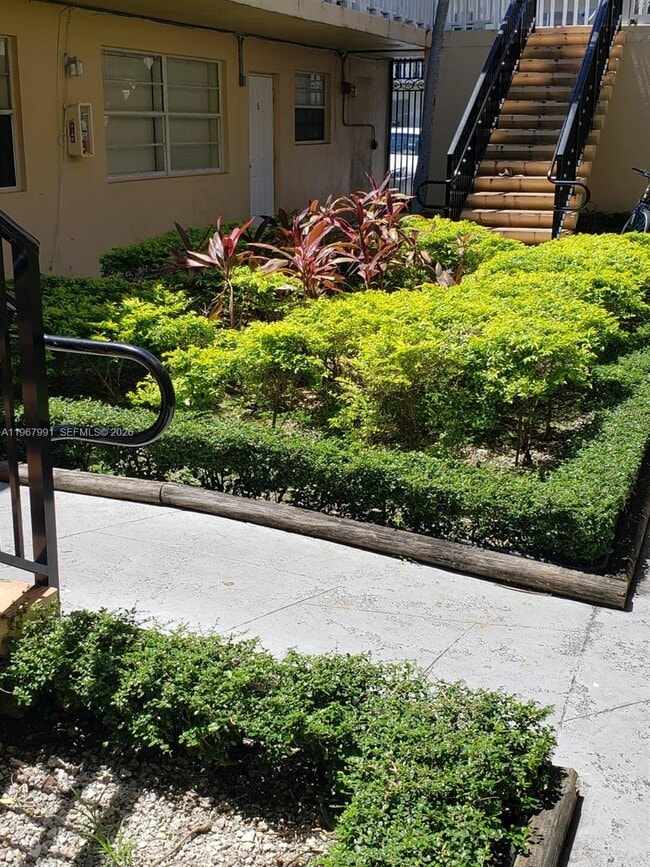 Photo - 2121 NE 168th St Unidad 06