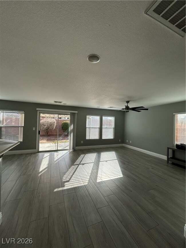 Photo - 2321 Cockatiel Dr