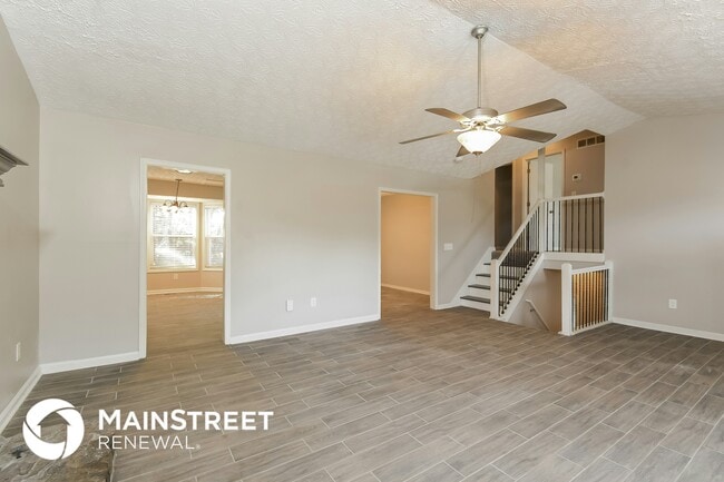 Photo - 4809 Nevilly Way