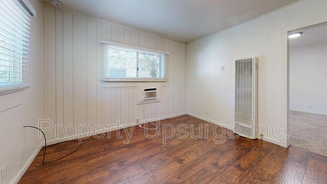 Photo - 630 Bird St Unit 4