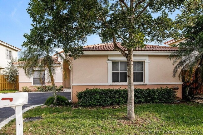 Building Photo - 4792 NW 5th Pl
