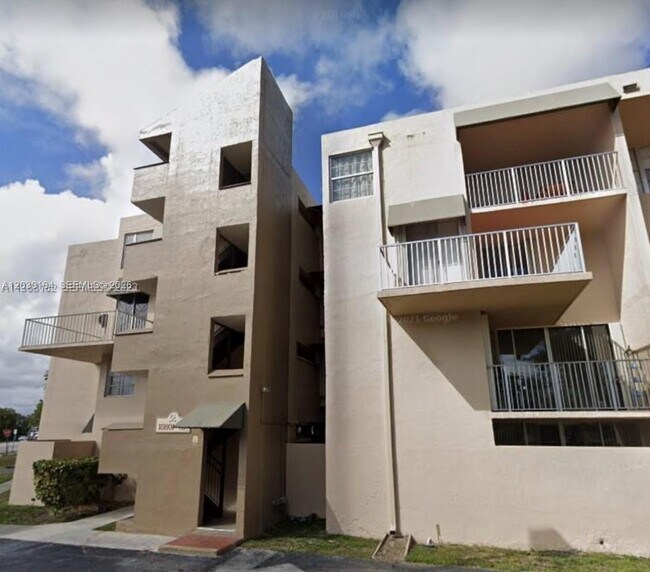 Photo - 10801 SW 109th Ct Unit D412