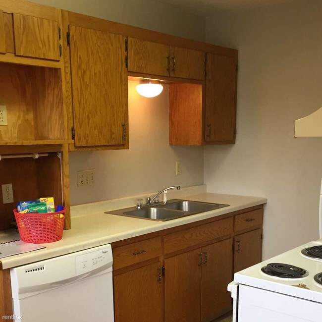 Photo - West 7th Apartments