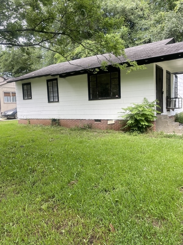 Photo - 406 Roland Street