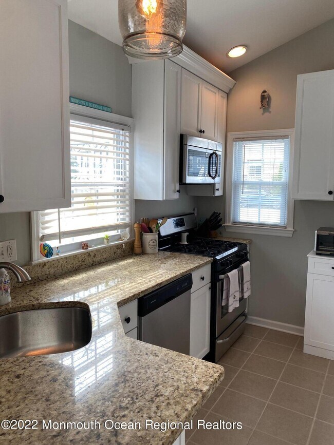 Photo - 101 Trenton Ave Unidad 1