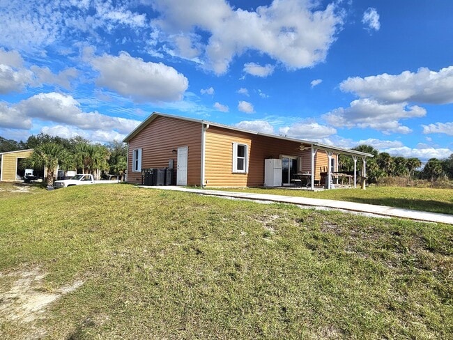 Photo - 19835 NW 266th St