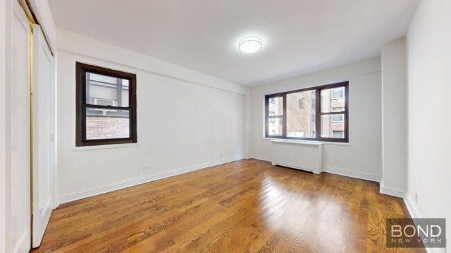 Building Photo - 405 E 56th St Unit 4D Rental
