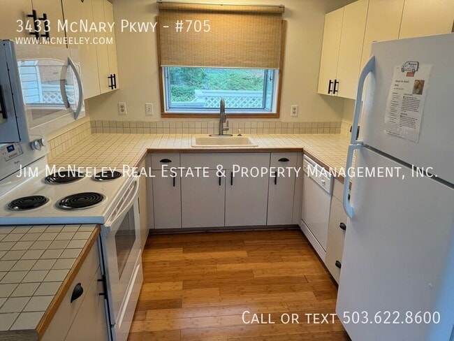 Photo - 3433 McNary Pkwy Unit #705