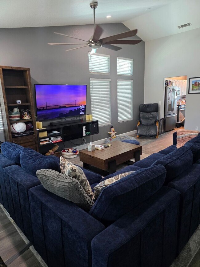 Photo - This Home Is Loaded!