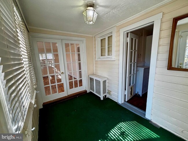 Photo - 8122 John Mosby Hwy