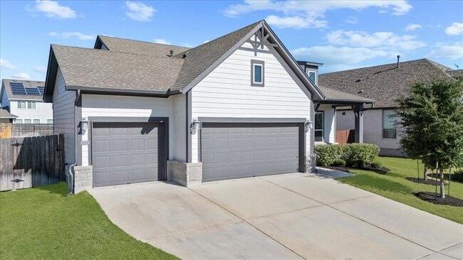 908 Knowles Dr