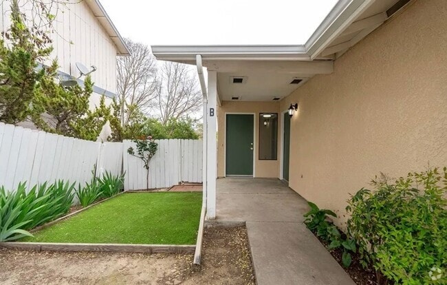 Building Photo - Downtown Duplex Unit 1940B Rental