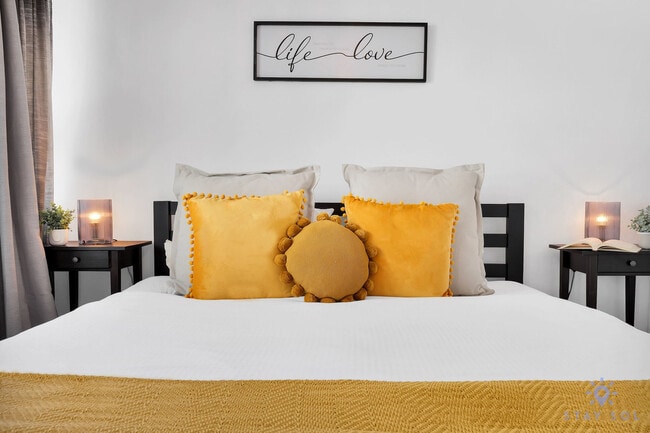 Photo - 5225 Collins Ave Unidad ID1227482P