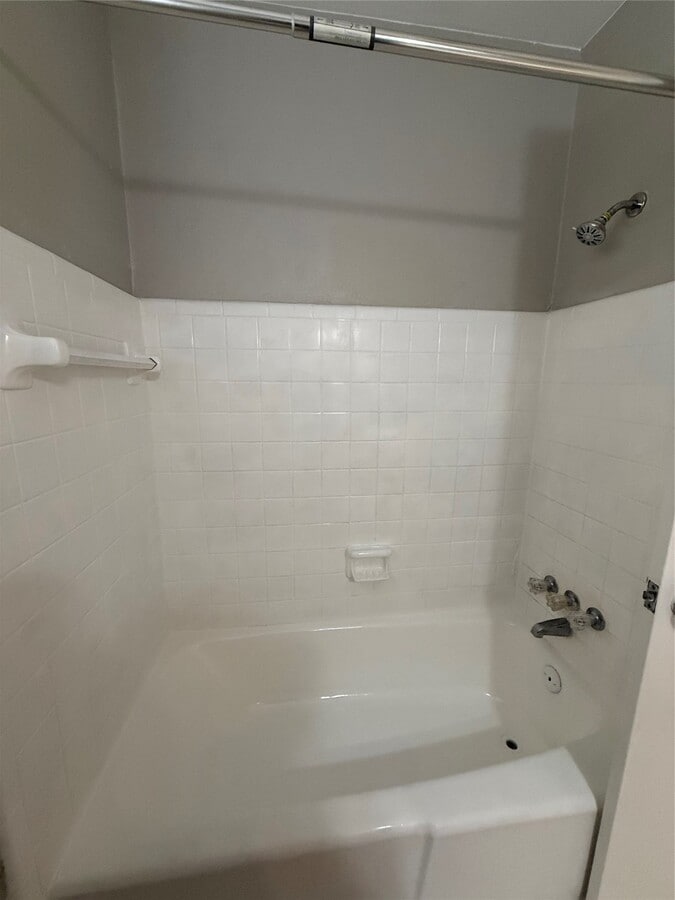 Photo - 5414 Hazel St