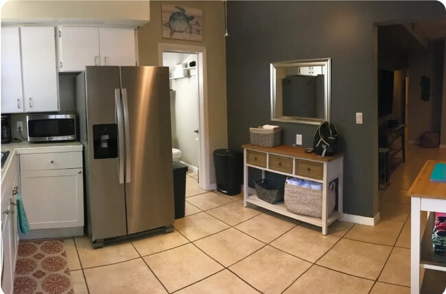 Photo - 313 Faulkner St Unit B