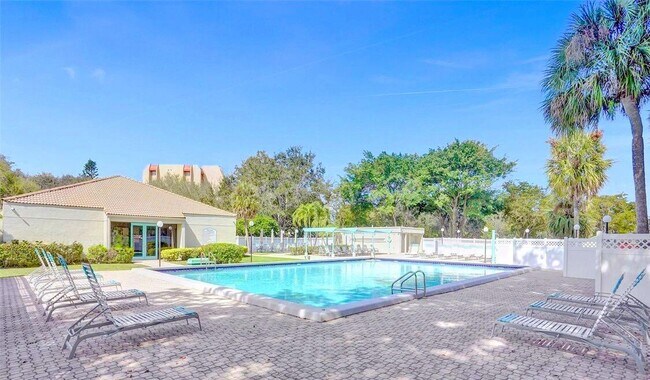 Photo - 3100 W Rolling Hills Cir Unidad 602