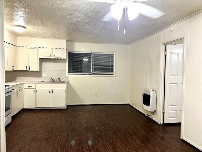 Photo - 1014 E 23rd St