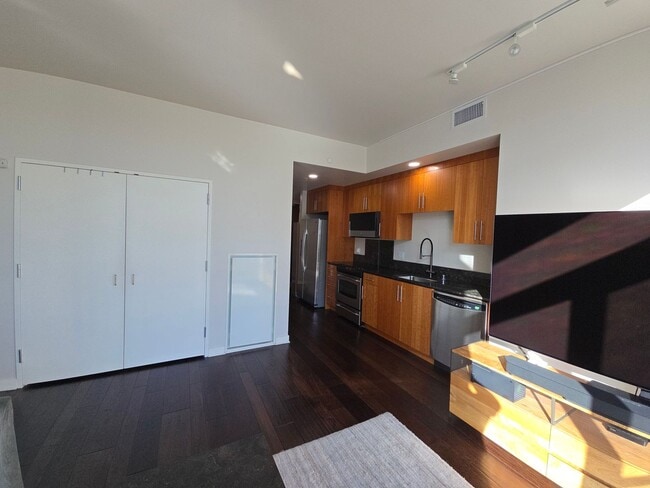 Photo - Luxury 14th Floor Studio at Axis in Downtown San Jose Unit 1402