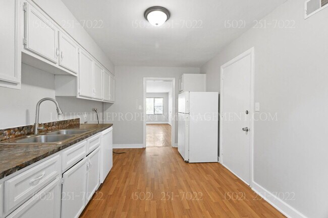 Photo - 2211 Gerald Ct