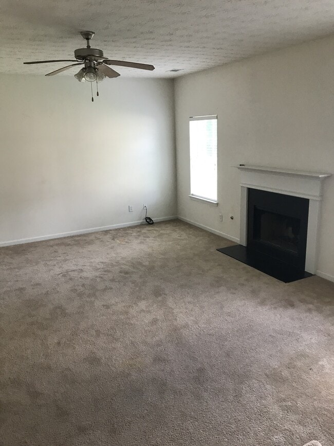 Photo - 4 Bed/2.5 Bath Single Family Home for Lease in Loganville