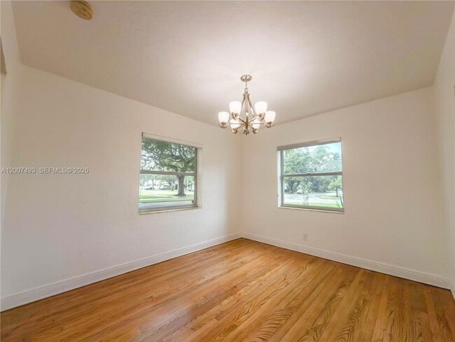 Photo - 410 Pinecrest Dr