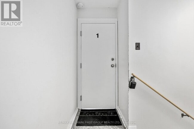 Photo - 176 Sydenham St Unité Upper