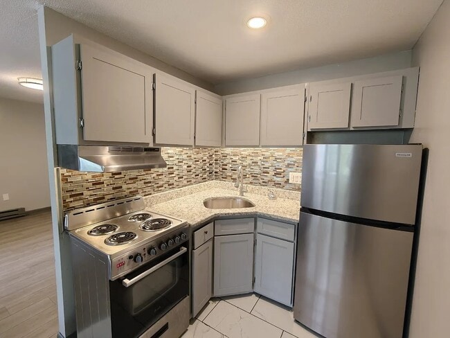 Photo - Vernon Pines Apartments