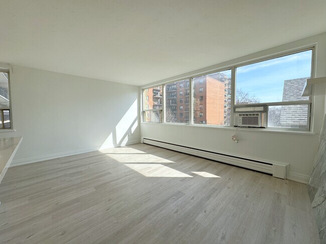 Photo - 140 Springhurst Ave Unité 41