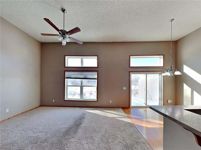 Photo - 5106 Farnham Dr N