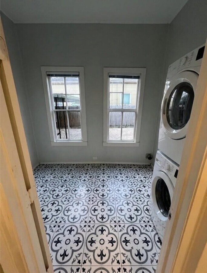 Photo - 1518 Freeman St