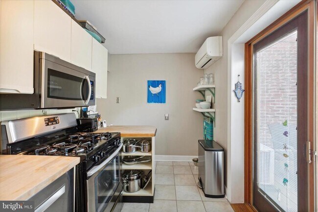 Photo - 132 Mallory St