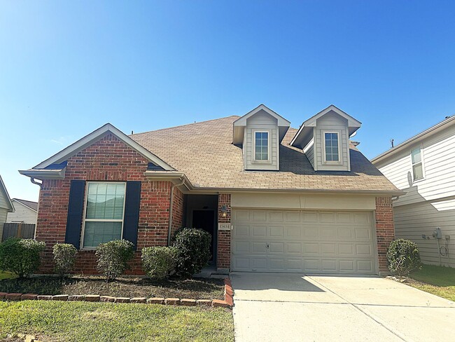 Building Photo - Spacious Four Bedroom Home Conveniently Located in Carpenters Landing