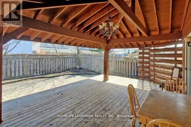 Photo - 3452 Cherrington Crescent