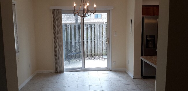 Photo - 1562 Malibu Pl