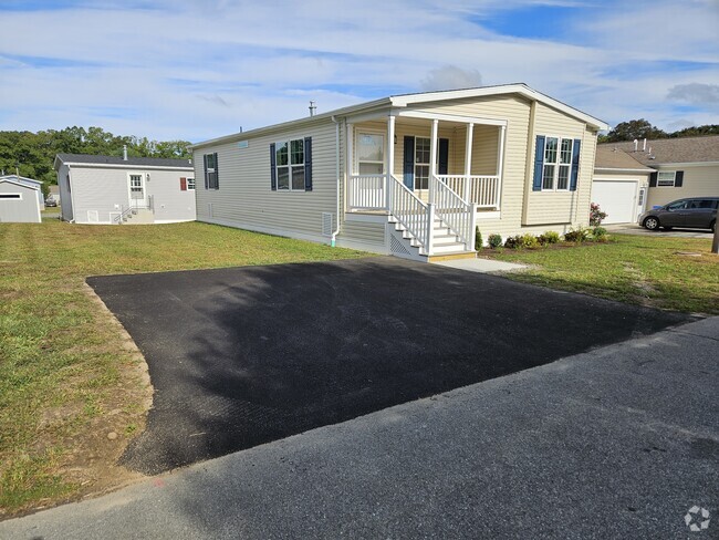 Building Photo - 3 Pebble Dr Rental