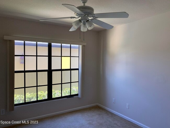 Photo - 1070 Luminary Cir