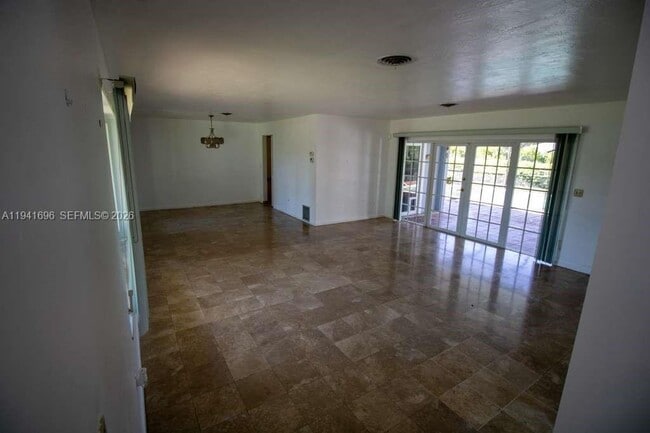 Photo - 9041 SW 88th St