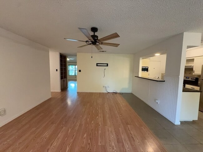 Photo - 6415 Elm Springs Dr