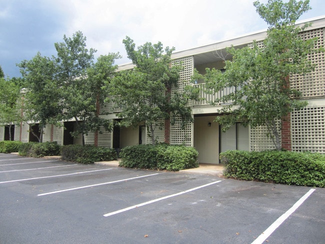 Azalea Apartments - Azalea Apartments