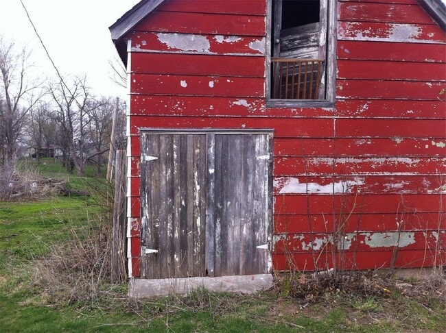 Photo - MARCELINE -35 ft Pole Barn & Additional Barn On 5 Large Lots! - ONLY $399 DOWN