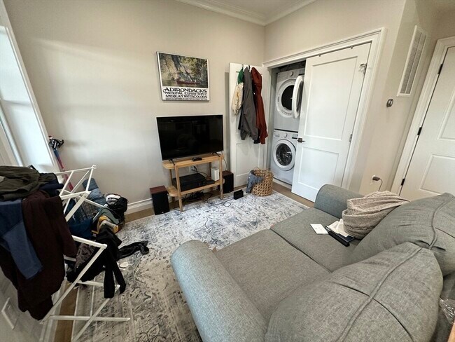 14 Mount Hood Rd
