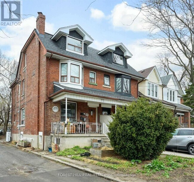 Photo - 1222 Shaw St