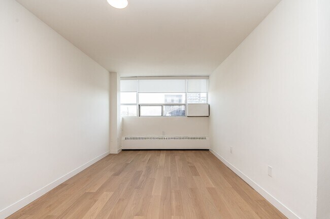 Photo - 730 St Clarens Ave Unit 304