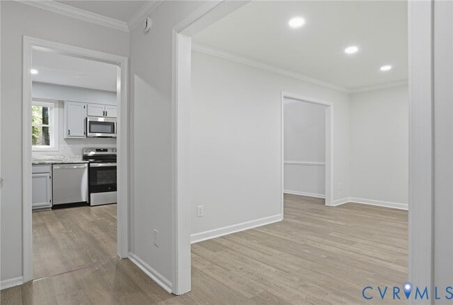 Photo - 9015 Covewood Rd